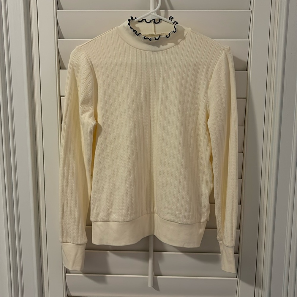 Gap mock neck long sleeve T shirt/sweater shirt